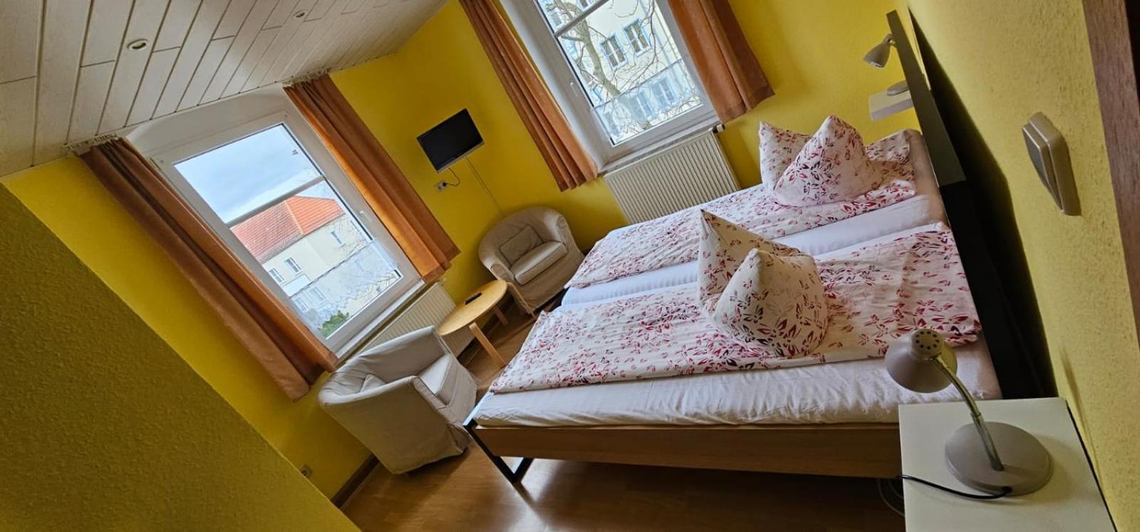 La Famiglia Hotell Weißenfels Eksteriør bilde